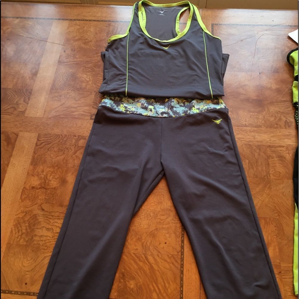 CAPRI PANTS n Tank - Gray w lime green striping!